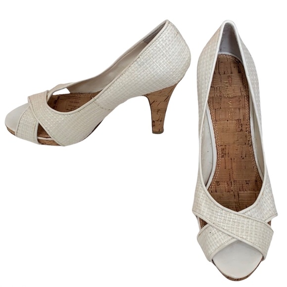 Nine West White Peep Toe Heels Size 6 - Picture 2 of 9